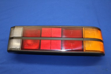 Tail Light Rekord E1 Sedan right (Berlina)