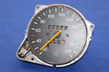 Tachometer Commodore B 220km/h, W=788, VDO