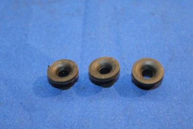 Grommet for Radiator Grill as 3-parts set