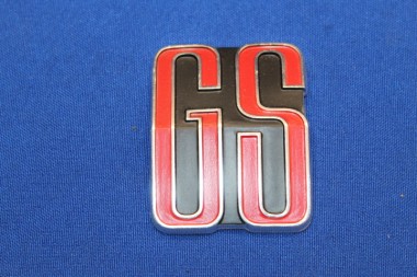 "GS"-Zeichen am Kühlergrill Commodore A