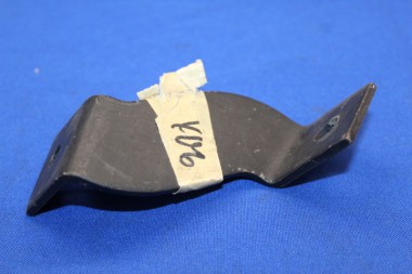 Stossstangenhalter Rekord B hinten mitten rechts
