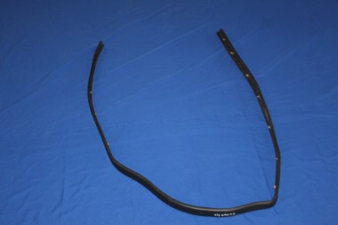 Preview: Gummileiste Stossstange vorn einteilig AB FGST-Nr, Monza/Senator/Commodore