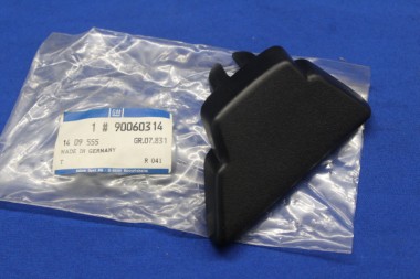 Kappe für Stossleiste vorn rechts Commodore C, ab FGST-Nr