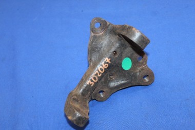 Steering Knuckle Rekord B left