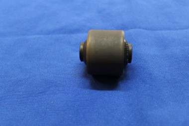 Daempfungsbuchse Lenker Hinterachse oben, 39,7mm