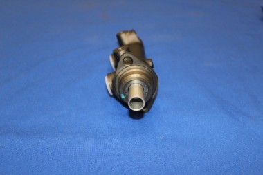 Master Brake Cylinder Commodore B (disc)