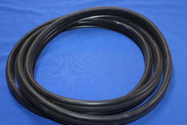 Preview: Einbauset Front- und Heckscheibengummi Kadett C Limousine, mit Keder + Werkzeug