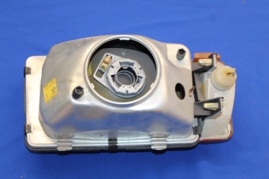 Head Lamp Rekord E1, Bilux left