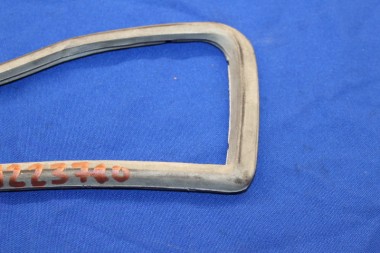 Preview: Dichtung Rückleuchte Rekord D Limousine + Coupé,  rechts