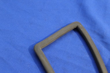 Preview: Dichtung Rückleuchte Commodore C / Rekord E1 Limousine,  rechts