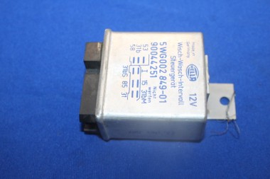 Preview: Verzögerungsrelais Scheinwerferreinigungsanlage mit Wischintervall Commodore B, Rekord D