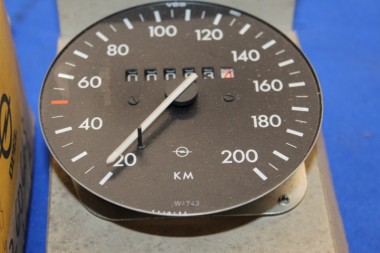 Preview: Tachometer Ascona/Manta A 200km/h, W=743
