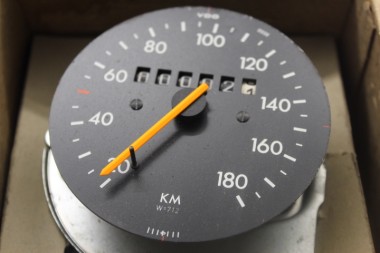 Preview: Tachometer Kadett C 180km/h, W=712,5