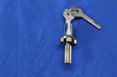 Preview: Schliesszylinder Vordertür Kapitän P 1958-63, Kennung 105