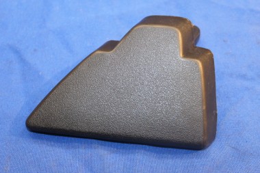 Preview: Kappe Stossleiste vorne rechts Rekord E / Commodore C, ab FGST-Nr