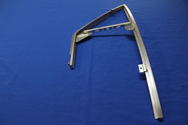 Chrome Frame Door- and Ventilation Window Commodore A Coupe, left