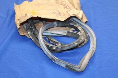 Preview: Türdichtung Ascona A hinten rechts, 4-trg Limo