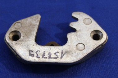 Door Lock Wedge front left Rekord C, Kadett B, GT