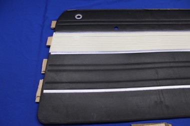 Preview: Türverkleidung Olympia Rekord P2, vorn rechts, schwarz