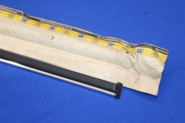 Preview: Schutzzierleiste Tür links Kadett C 4-trg, AB FGST-Nr