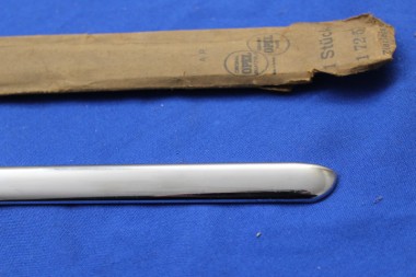 Preview: Chromleiste an Tür aussen links Olympia Rekord 1953-57