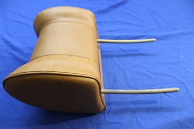 Preview: Kopfstütze vorn beige, Commodore B, Rekord D, K.A.D. B