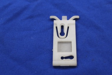 Preview: Halteklammer Tür- und Seitenwandleisten Commodore B, Rekord D , BREIT