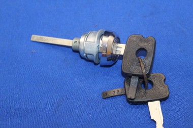 Schliesszylinder Kofferdeckel Commodore B, Rekord D