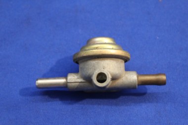 Fuel Pipe Valve from pump to carburator Senator / Monza A