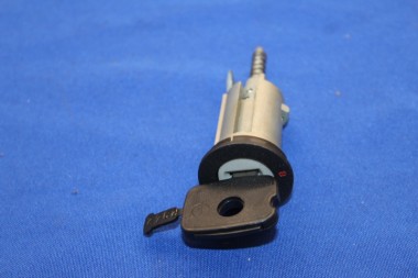 Preview: Lenk - und Zündschloß Rekord E, Commodore C, R-501-1500