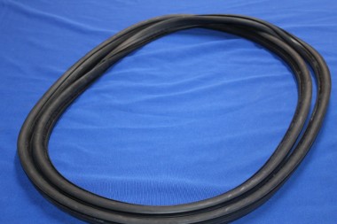 Preview: Einbauset Front- und Heckscheibengummi Kadett C Limousine, mit Keder + Werkzeug