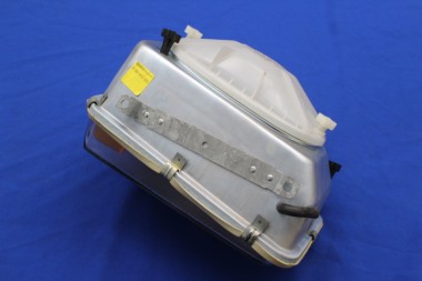 Preview: H1-Scheinwerfer Commodore B rechts für Export mit Rechtslenkung