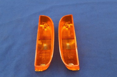 Pair of glasses for front turn signals yellow