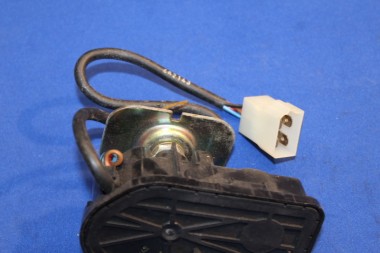 Wischermotor für Scheinwerferreinigungsanlage links Commodore C, Rekord E, ab FGST-Nr - Kopie
