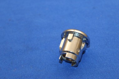 Preview: Gehäuse für Tür-Schliesszylinder Rekord E / Commodore C, 2.Serie