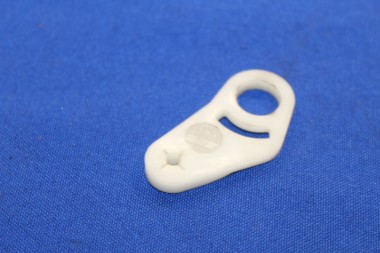 Preview: Betätigungslasche für Schliesszylinder rechts Ascona/Manta B, Kadett C , geschraubt