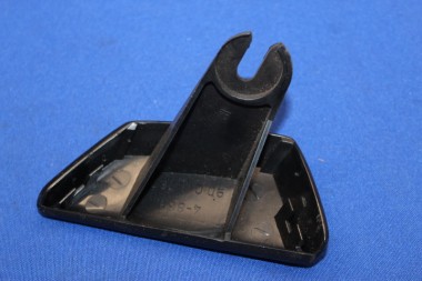 Preview: Kappe Stossleiste vorne links Commodore C bis FGST-Nr