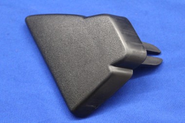 Preview: Kappe Stossleiste vorne rechts Rekord E Berlina ab FGST-Nr