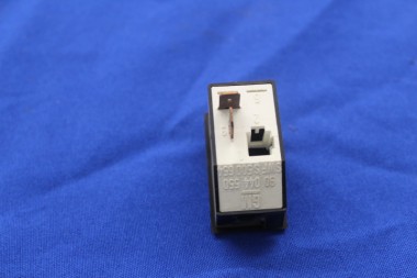 Nebelschlussleuchte Schalter Rekord E / Commodore C, ab/bis FGST-Nr