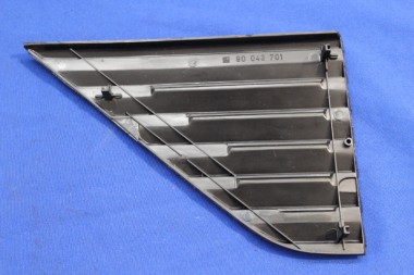 Preview: Blende C-Säule Commododore C / Rekord E Limousine, links