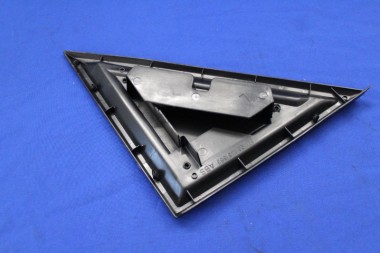 Preview: Blende Dreiecksfenster hinten links Rekord E2 4-trg Limousine