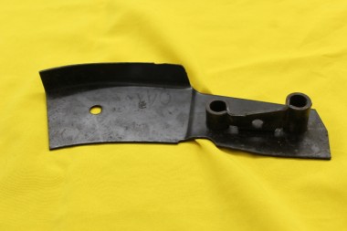 Längsträger-Verstärkung vorn rechts mitten Ascona C