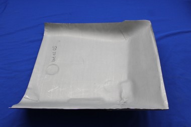 Preview: Bodenblech Commodore B / Rekord D vorne rechts