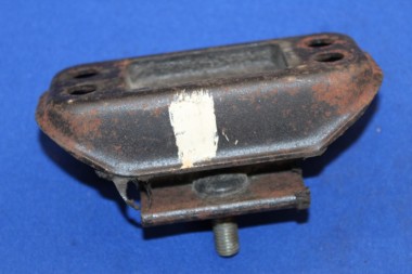 Transmission Damper Block Bedford manual transmission, EARLY