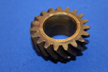 Cogwheel 3. Gear for 4-Gear Transmission CIH