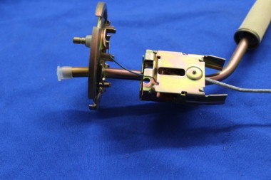 Preview: Tankgeber Rekord E / Commodore C Caravan "Vergaser"