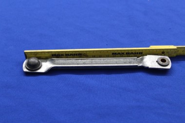 Preview: Verbindungsstange Wischermotor an Wischerlager Commodore A, Rekord C