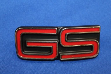 "GS"-Zeichen am Kühlergrill Commodore B