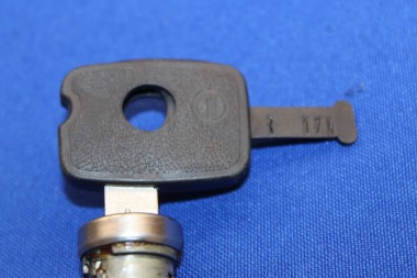 Preview: Schliesszylinder Tür Commodore B, Rekord D, Schliessung beliebig