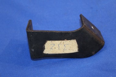 Preview: Stossstangenhalter Commodore A / Rekord C hinten Mitte links